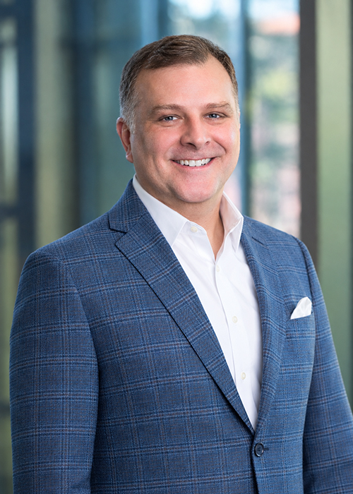 Seth Thibodeaux headshot